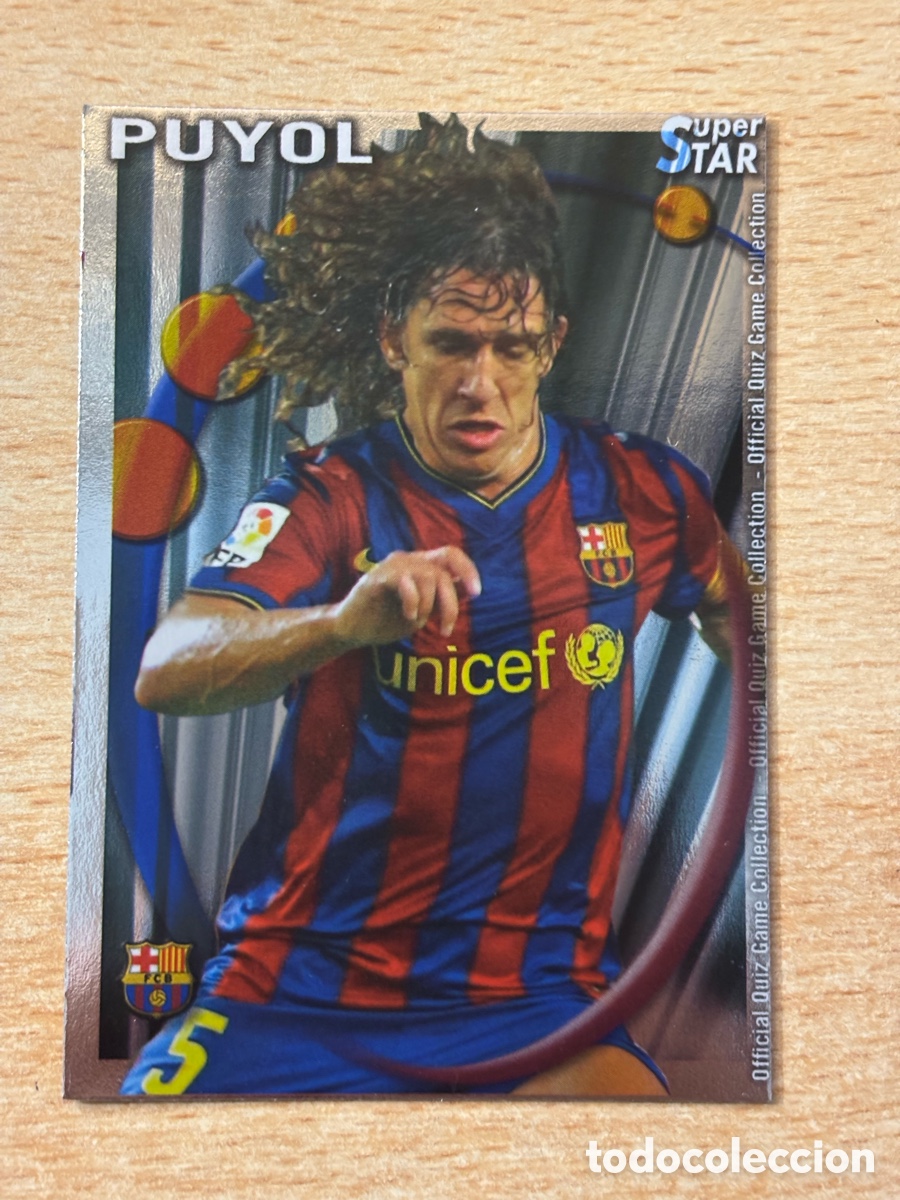 Cromos de f&uacute;tbol: # 026 Puyol FC Barcelona Superstar Mundicromo 2011 brillo liso