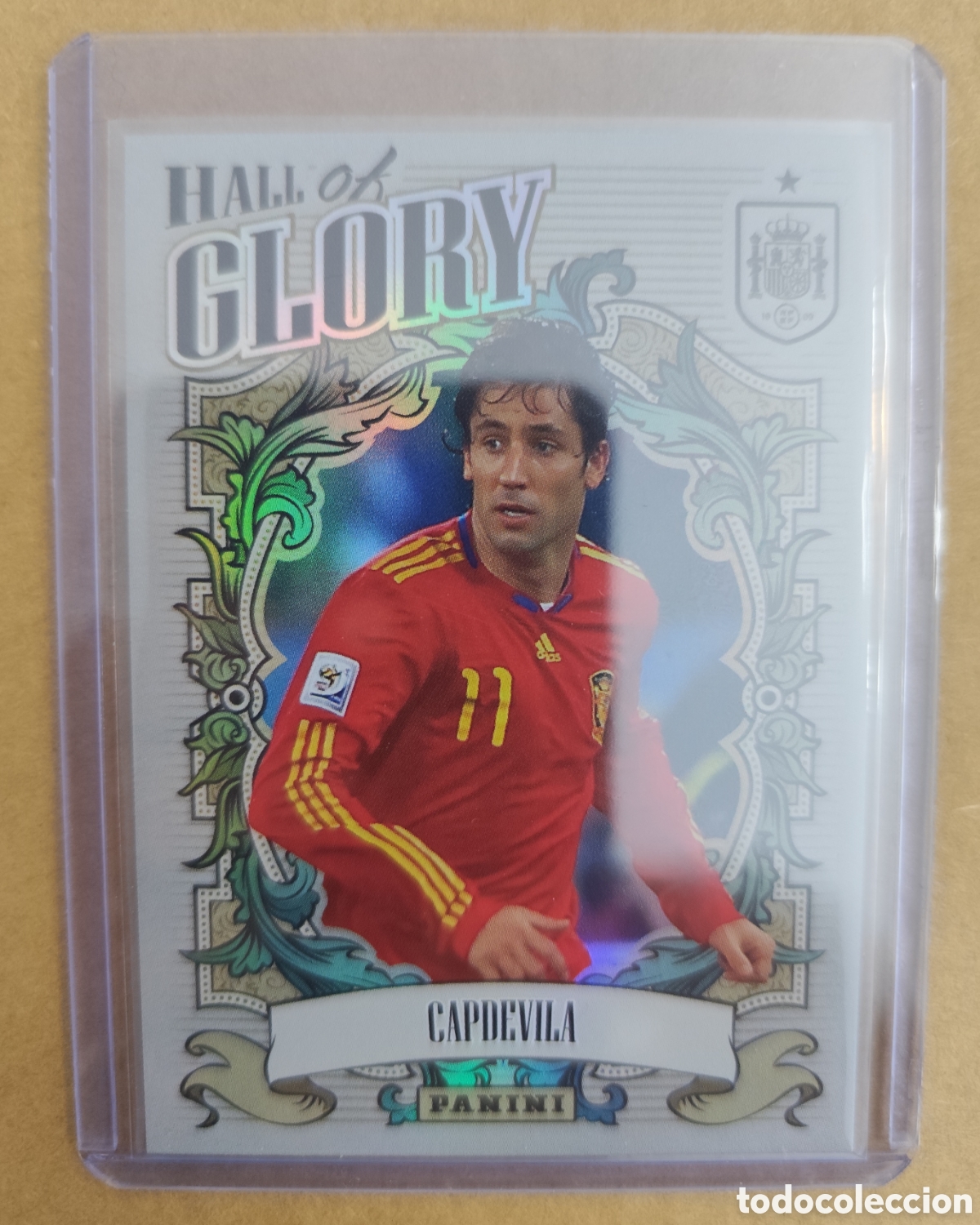 Cromos de F&uacute;tbol: CAPDEVILA HALL OF GLORY SELECCI&Oacute;N ESPA&Ntilde;OLA 2000 2026 PANINI TRIBUTO