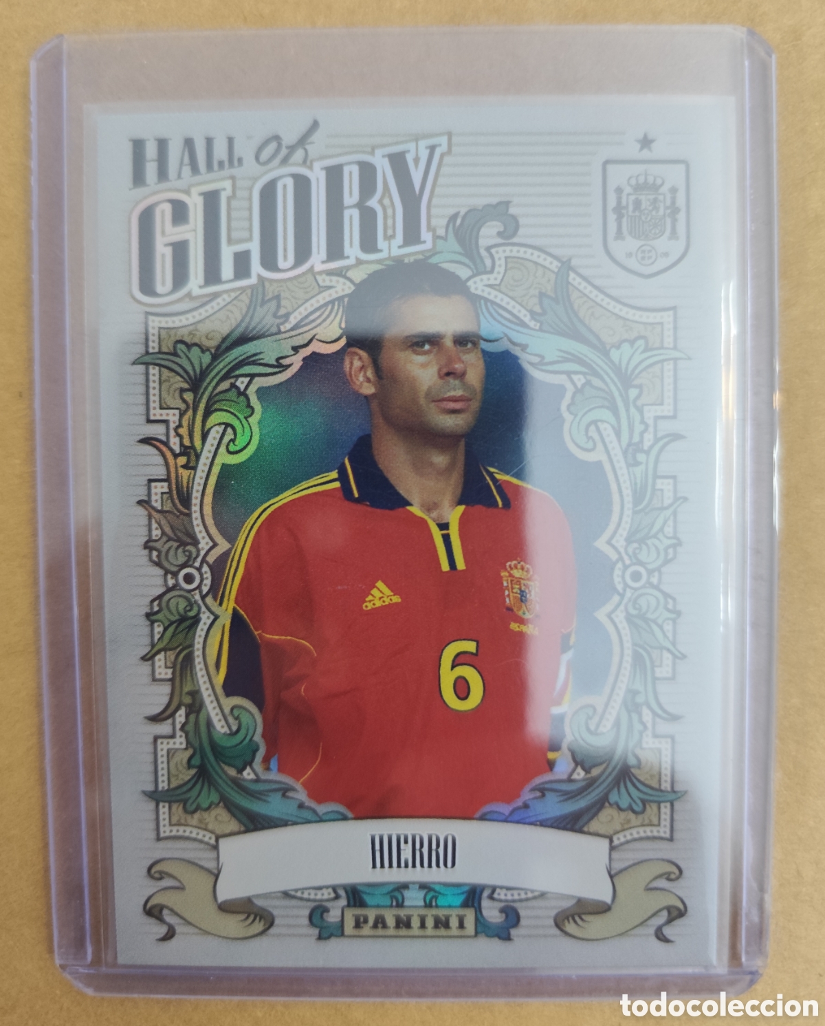 Cromos de F&uacute;tbol: HIERRO HALL OF GLORY SELECCI&Oacute;N ESPA&Ntilde;OLA 2000 2026 PANINI TRIBUTO
