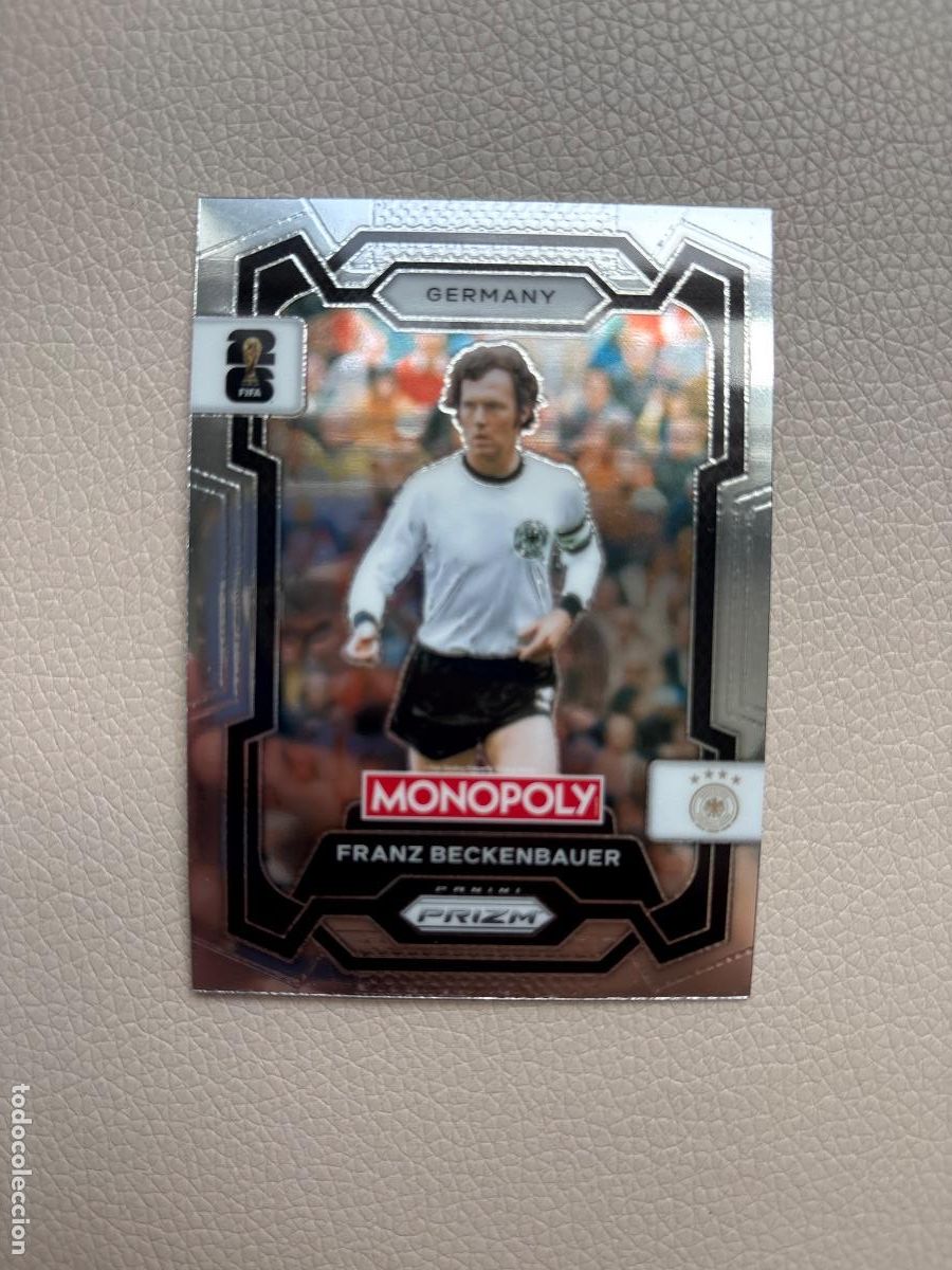 Cromos de F&uacute;tbol: 21. CROMO FRANZ BECKENBAUER N 60 PRIZM MONOPOLY WORLD CUP 2026