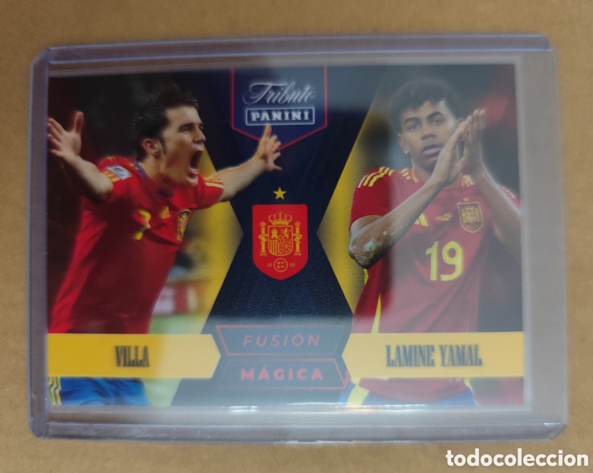 Figurine di Calcio: LAMINE YAMAL Y DAVID VILLA FUSI&Oacute;N M&Aacute;GICA SELECCI&Oacute;N ESPA&Ntilde;OLA 2010 2026 PANINI TRIBUTO