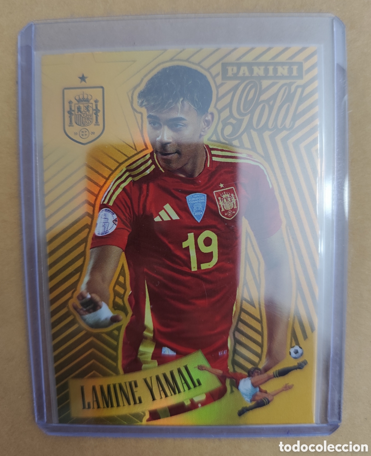 Cartes &agrave; collectionner de Football: LAMINE YAMAL GOLD SELECCI&Oacute;N ESPA&Ntilde;OLA 2010 2026 PANINI TRIBUTO
