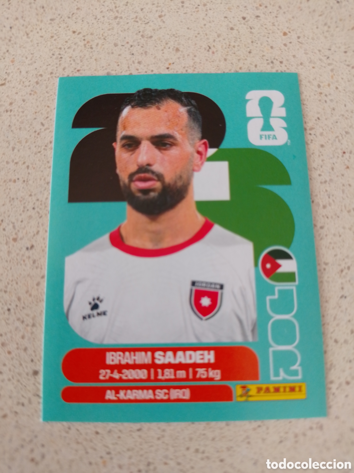 Cromos de F&uacute;tbol: CROMO NUMERO 9 SAADEH JORDANIA. MUNDIAL 2026. PANINI.