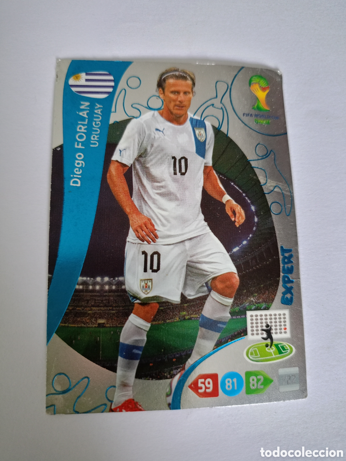 Fu&szlig;ball-Sticker: 386 DIEGO FORLAN (URUGUAY) EXPERT CARD ADRENALYN XL FIFA WORLD CUP BRASIL 2014 PANINI BRAZIL