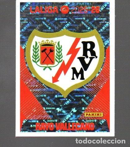 Cromos de F&uacute;tbol: CROMO DE CASA ESTE Y PANINI LIGA 2025 / 26 DEL RAYO VALLECANO N&ordm; 1 ESCUDO