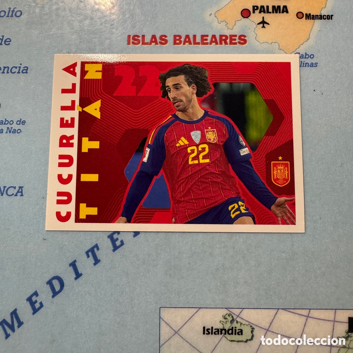 Football Stickers: Cucurella n&uacute;mero 67 la selecci&oacute;n espa&ntilde;ola &ldquo;Espa&ntilde;a 2026&rdquo; del Carrefour 2026