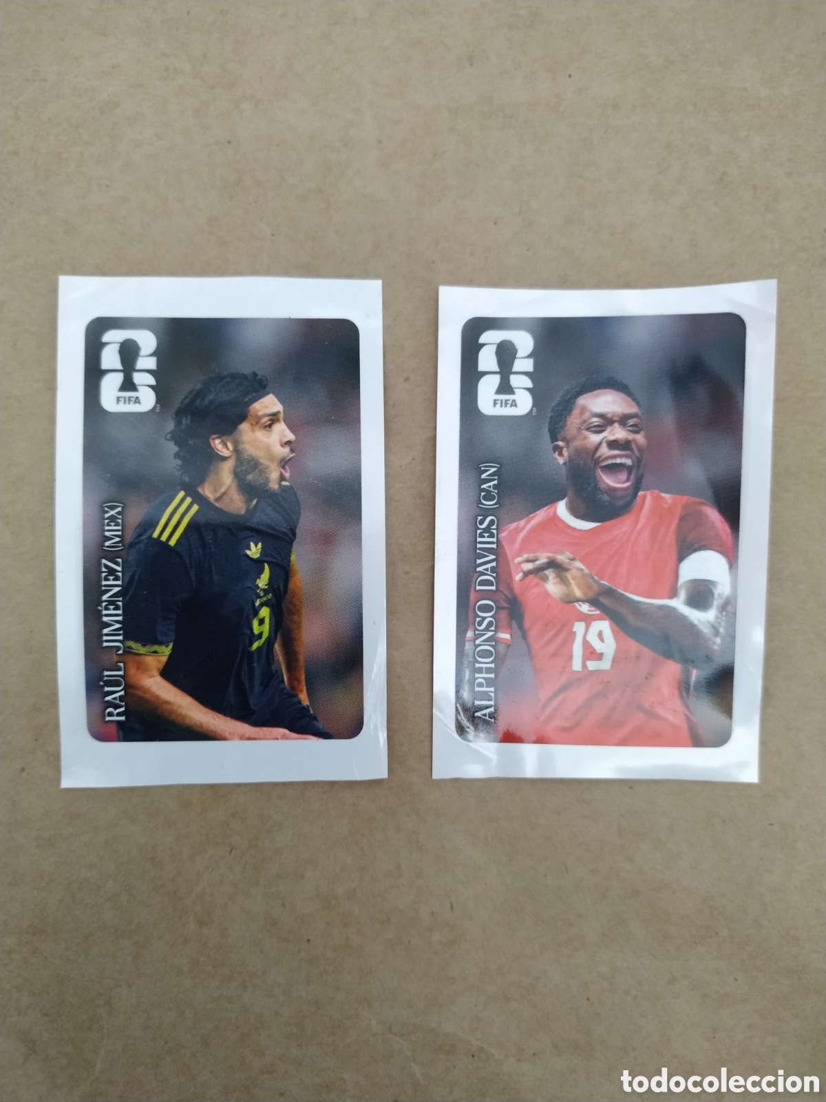 Cromos de F&uacute;tbol: ALPHONSO DAVIES, RAUL JIM&Eacute;NEZ, COCACOLA, PANINI FIFA MUNDIAL WORLD CUP 26 STICKER ⚽