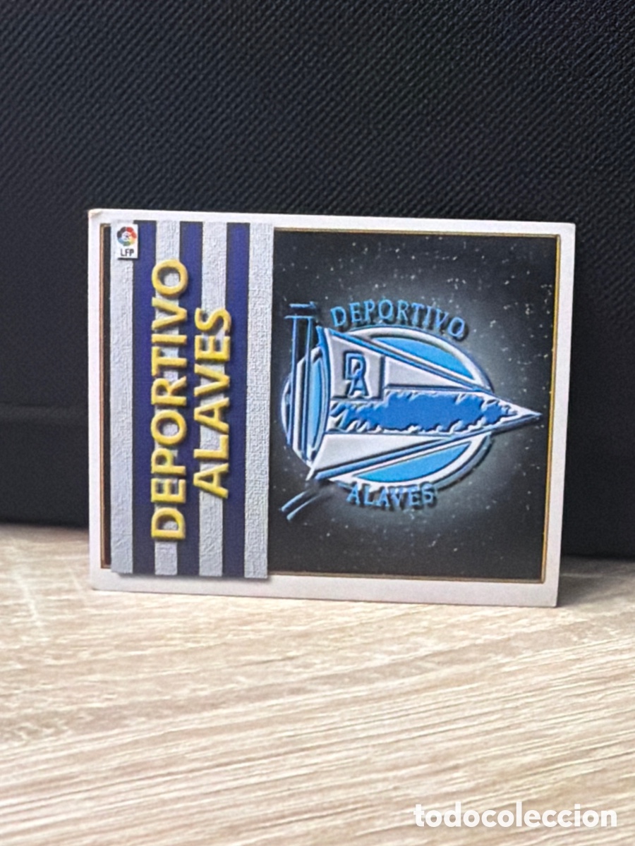 Fu&szlig;ball-Sticker: Liga 98 99 Ediciones Este - Escudo Alav&eacute;s - sin pegar