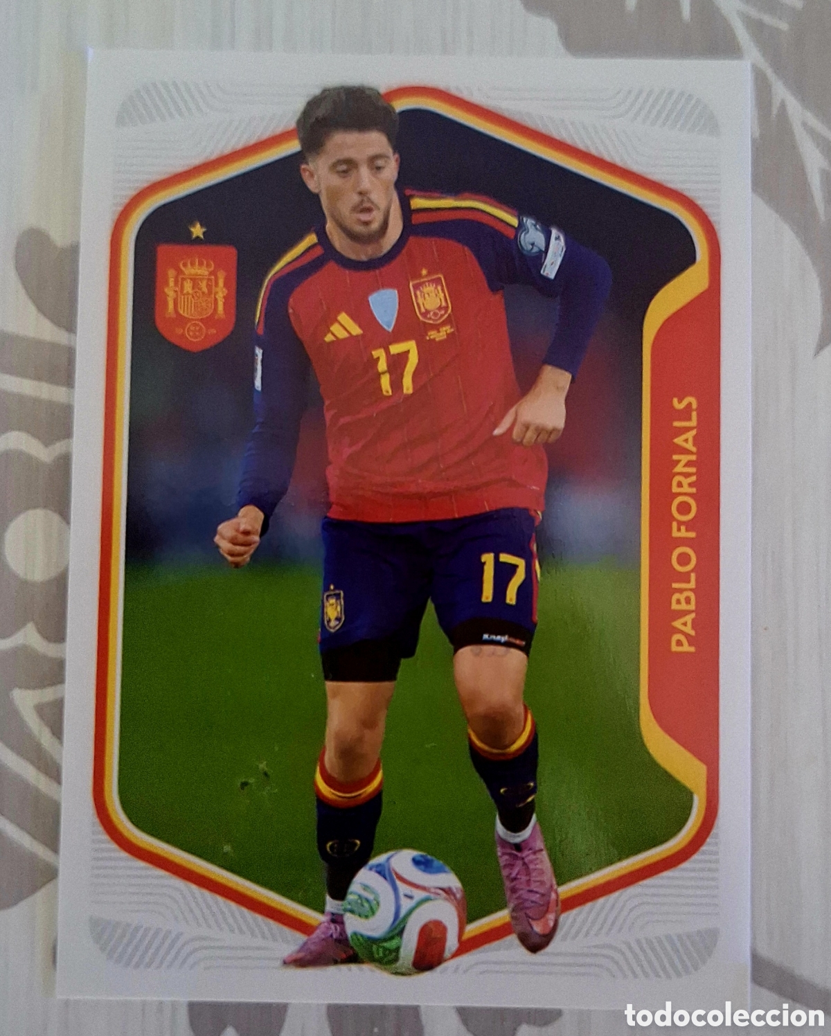 Cartes &agrave; collectionner de Football: Pablo Fornals N&ordm; 45 Selecci&oacute;n Espa&ntilde;ola Mundial Espa&ntilde;a 2026 - Carrefour 2026