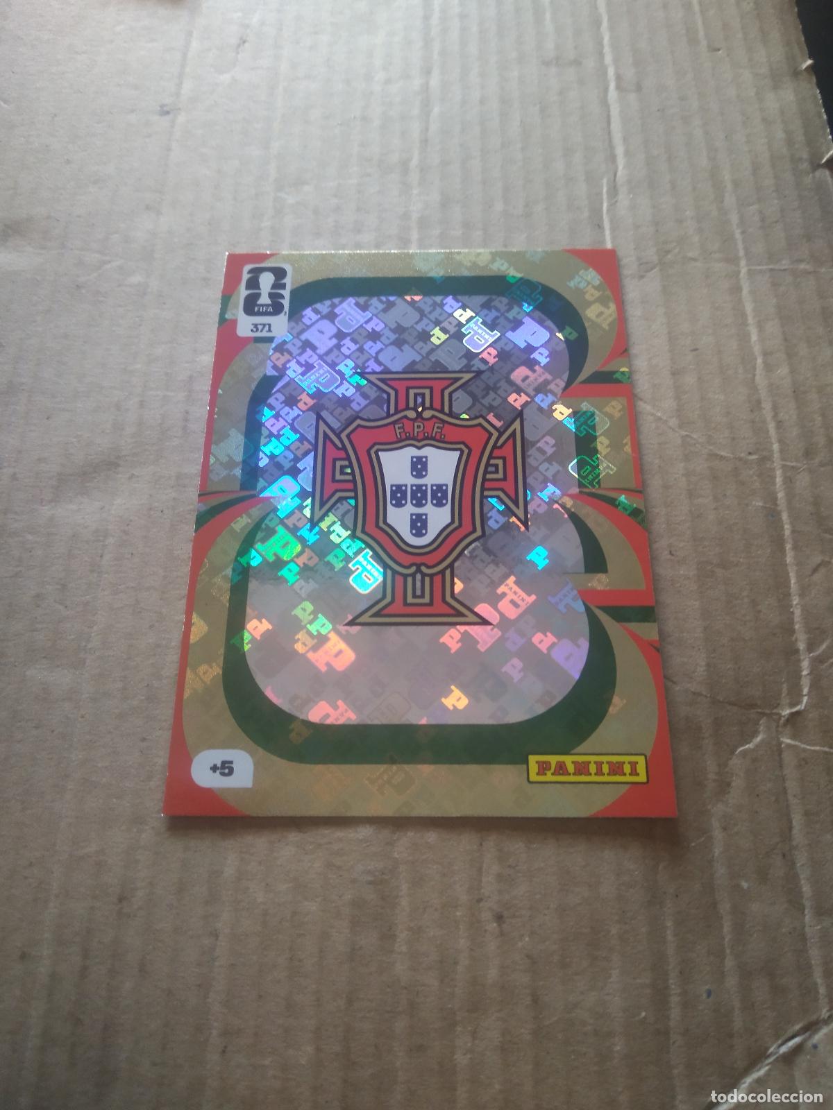 Cartes &agrave; collectionner de Football: 371 ESCUDO PORTUGAL CROMO FUTBOL PANINI ADRENALYN MUNDIAL 2026 WORLD CUP