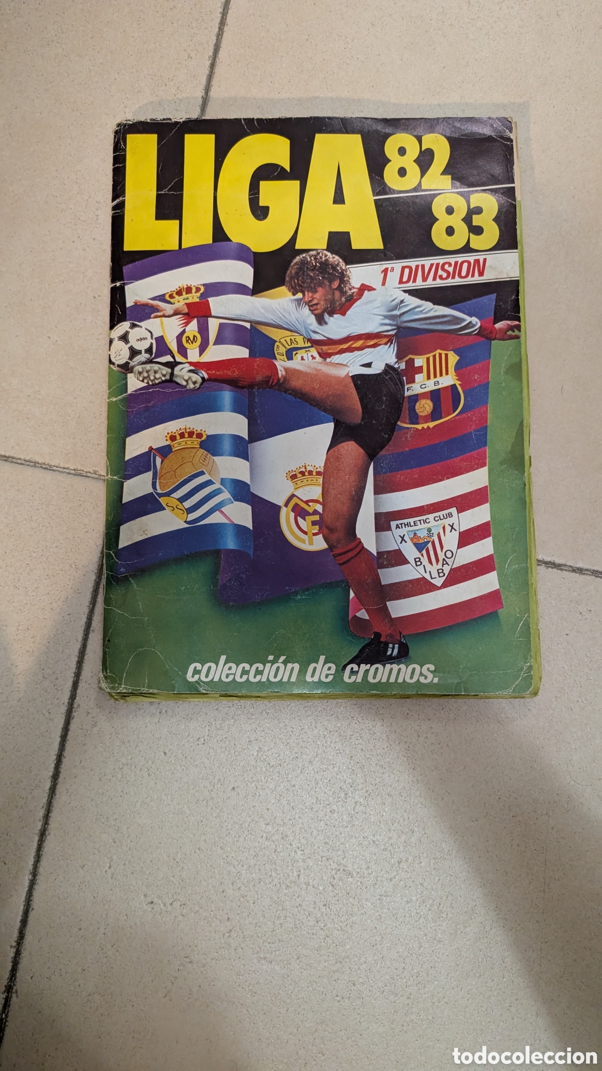Cromos de f&uacute;tbol: ALBUM LIGA ESTE 1982/83 82 83 BASTANTE COMPLETO CON 27 FICHAJES INCLUYE MARADONA BUEN ESTADO