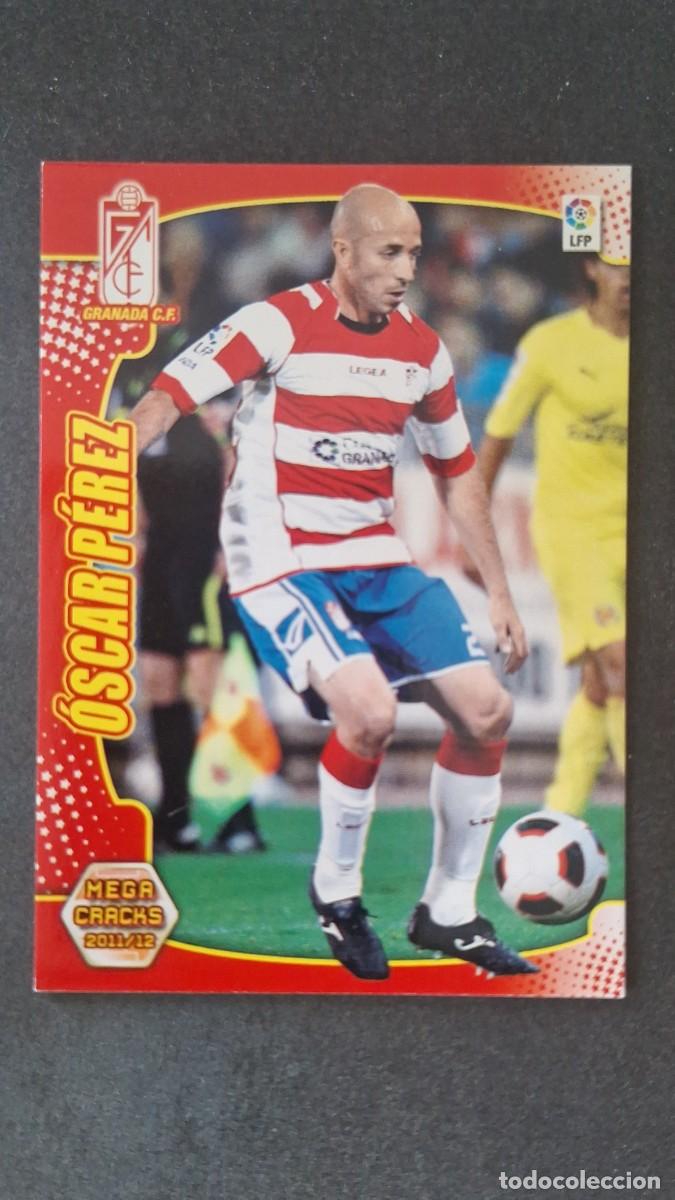 Cromos de f&uacute;tbol: L2 OSCAR PEREZ GRANADA C. F. 120 PANINI MEGACRACKS 2011 2012 11 12
