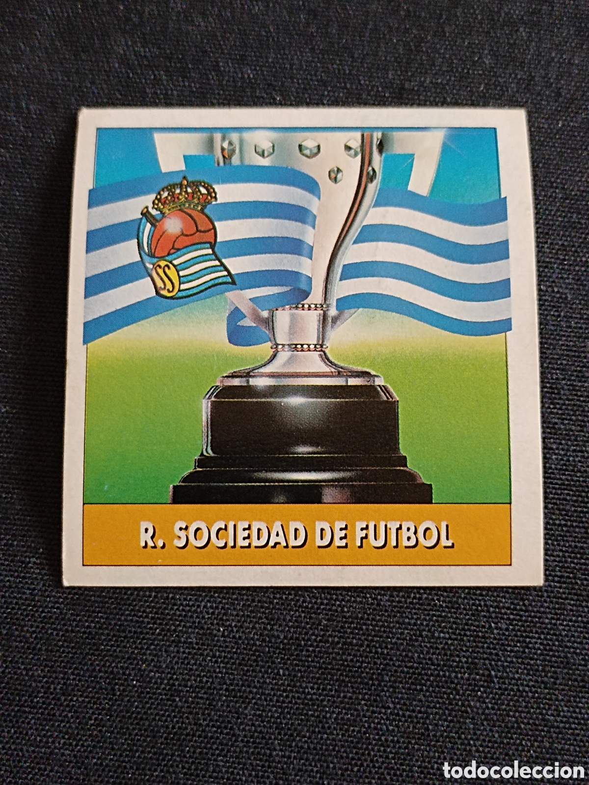 Cromos de Futebol: Escudo y Bandera ( Real Sociedad de F&uacute;tbol ). Liga este 92-93. Nunca pegado