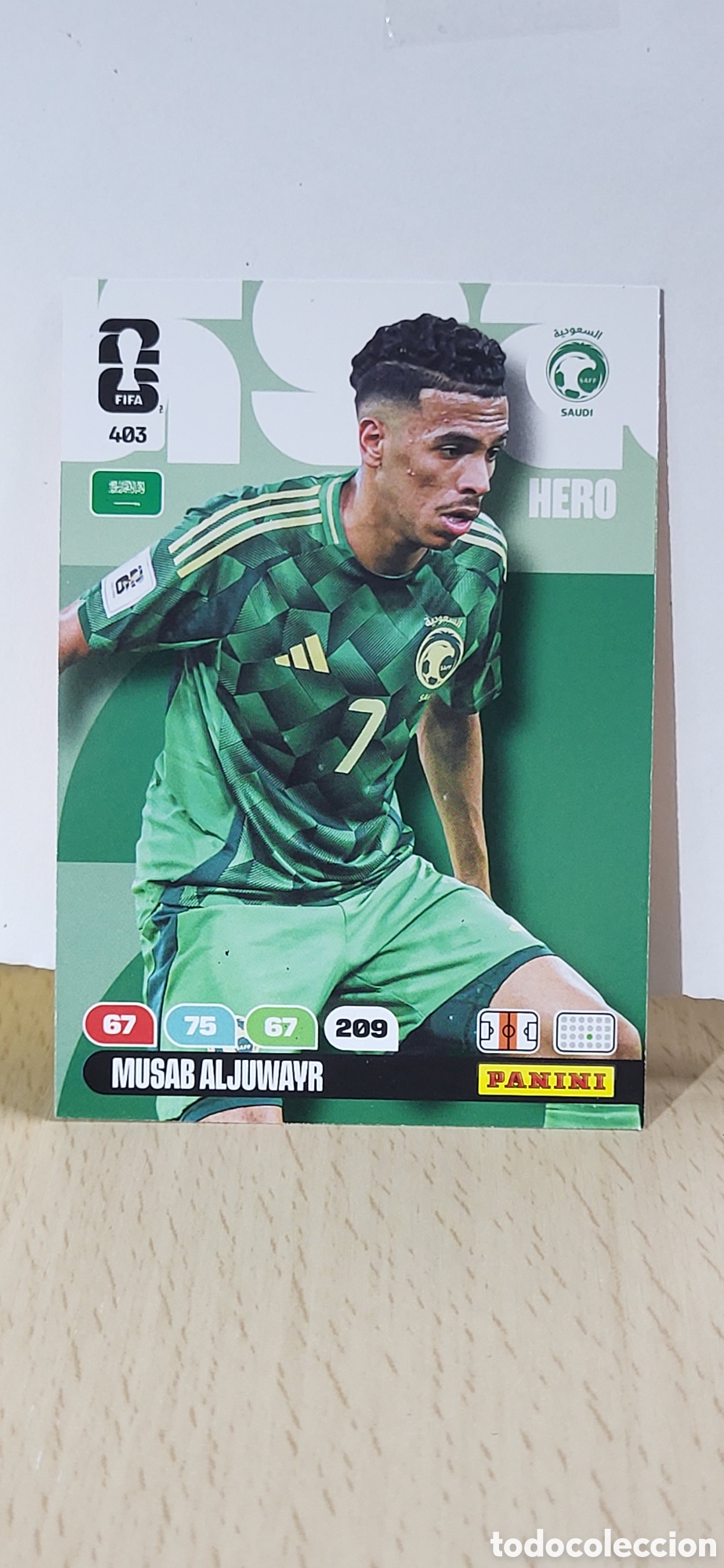 Fu&szlig;ball-Sticker: MUSAB ALJUWAYR ARABIA SAUDI N&ordm; 403 ADRENALYN XL MUNDIAL 2026 26 FIFA WORLD CUP PANINI
