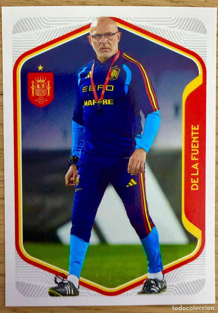 Cromos de f&uacute;tbol: 08 8 DE LA FUENTE ENTRENADOR SELECCION ESPA&Ntilde;OLA CARREFOUR ESPA&Ntilde;A 2026 26 STICKER SIN PEGAR PANINI
