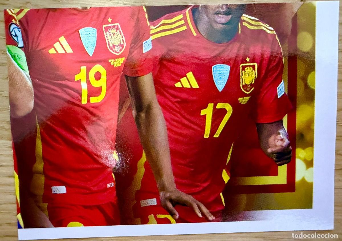 Cromos de f&uacute;tbol: 64 MOSAICO TRIPTICO SELECCION ESPA&Ntilde;OLA CARREFOUR ESPA&Ntilde;A 2026 26 STICKER SIN PEGAR PANINI