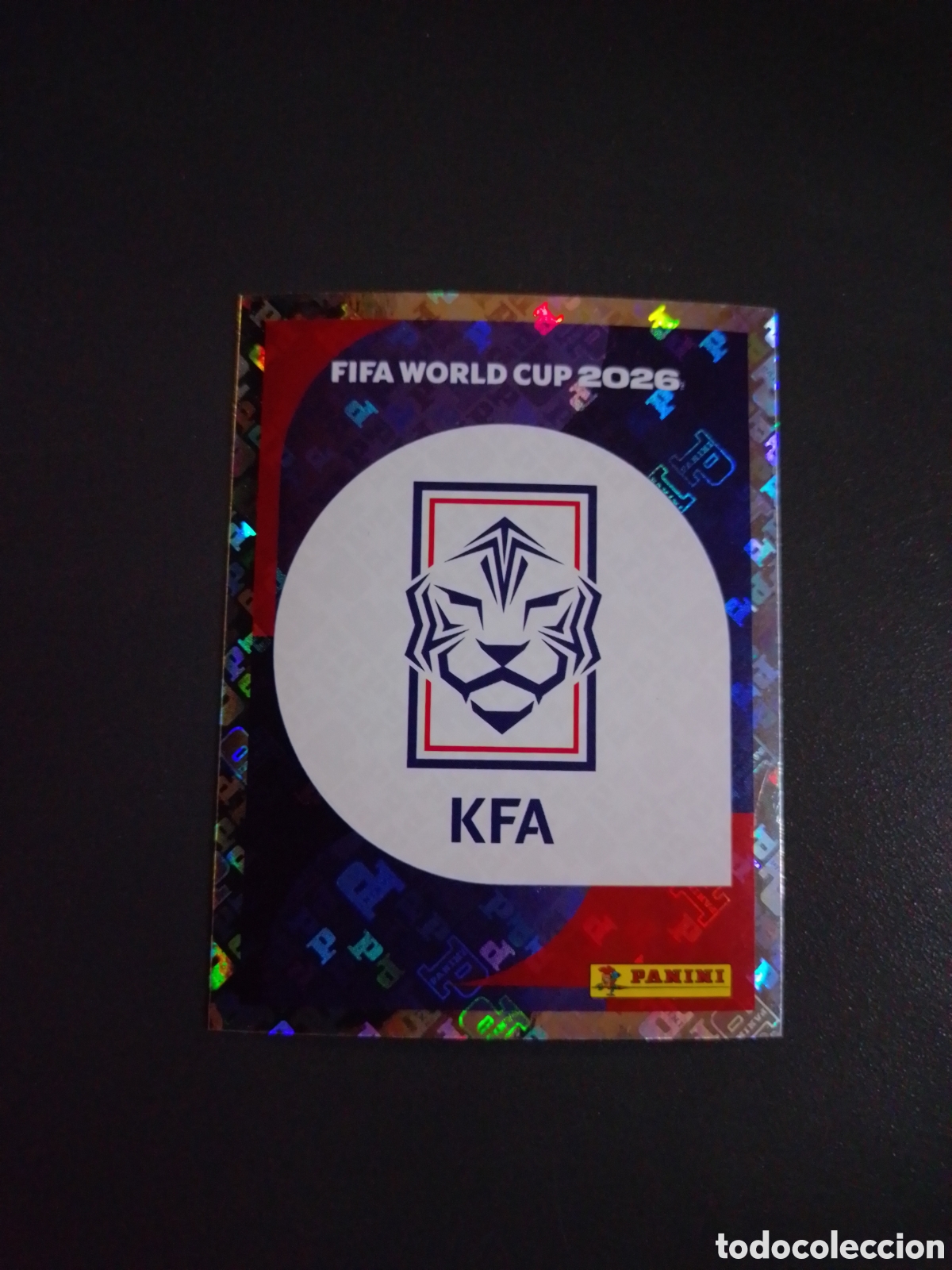 Cromos de f&uacute;tbol: CROMO N&Uacute;MERO 1 ESCUDO COREA. MUNDIAL 2026. PANINI.