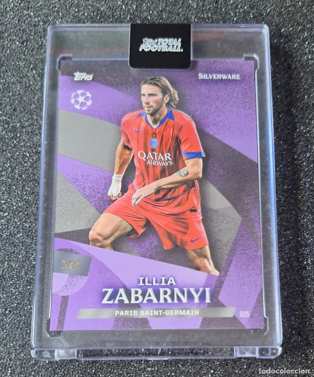 Cromos de f&uacute;tbol: Illia Zabarnyi Paris Saint-Germain PSG Topps Total Football 2/25 Silverware Purple Caja Magnetica