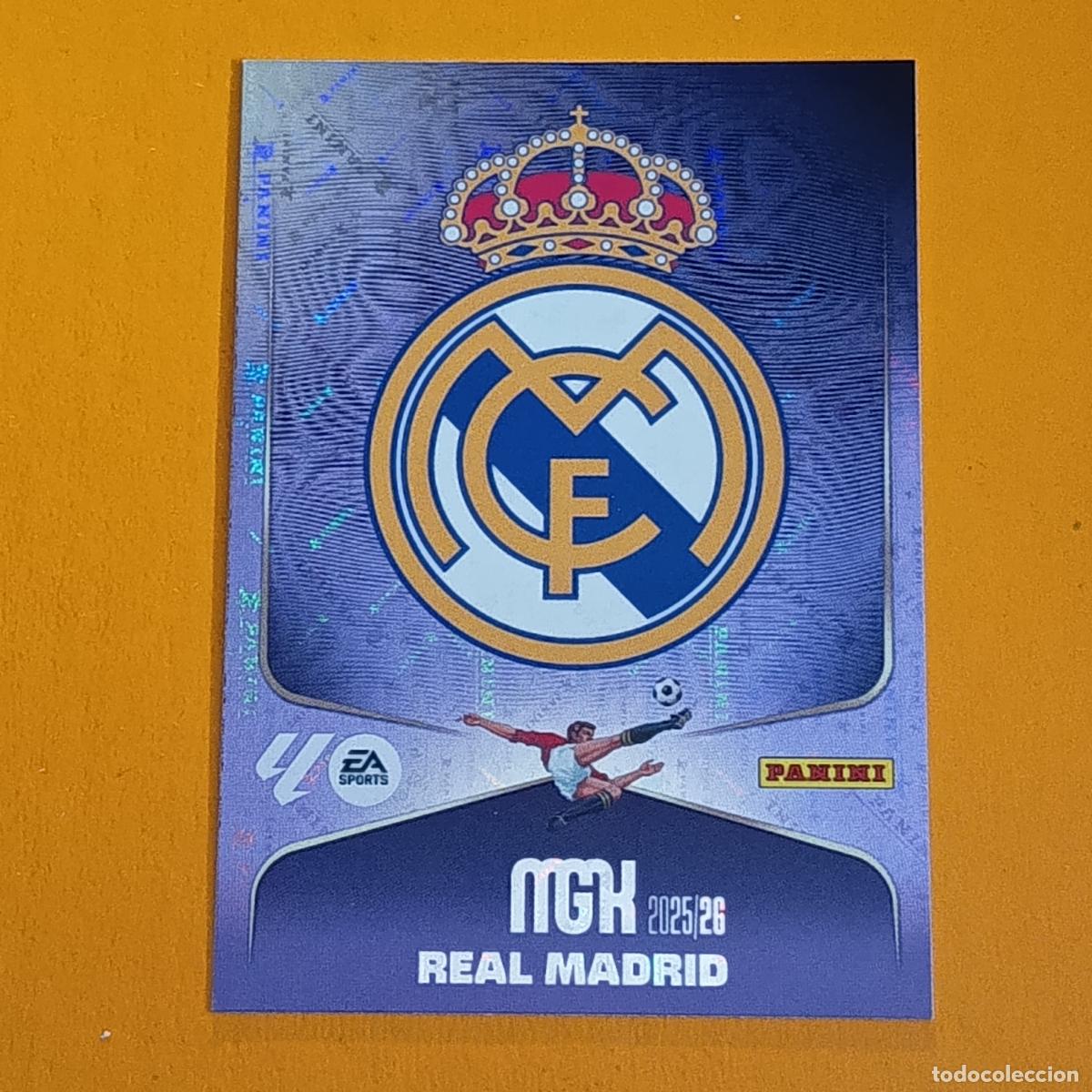 Figurine di Calcio: 217 ESCUDO REAL MADRID. MEGACRACKS 2025-26. PANINI