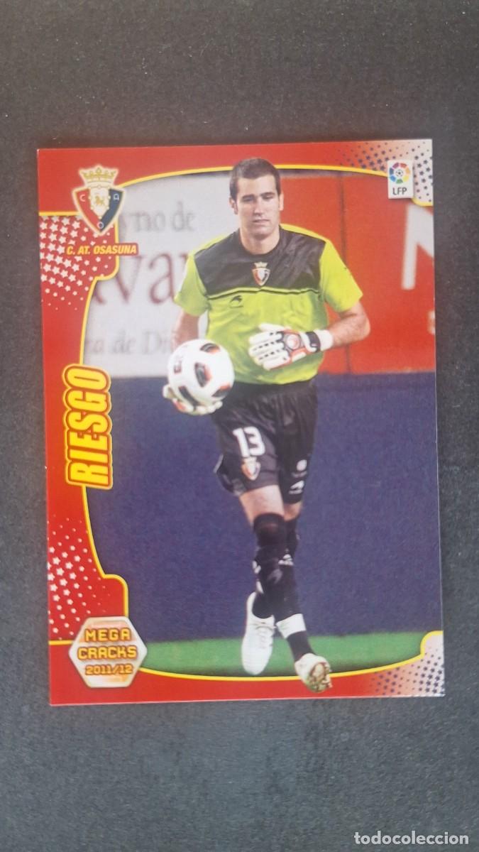 Cromos de f&uacute;tbol: L2 RIESGO C. A. OSASUNA 200 BIS PANINI MEGACRACKS 2011 2012 11 12