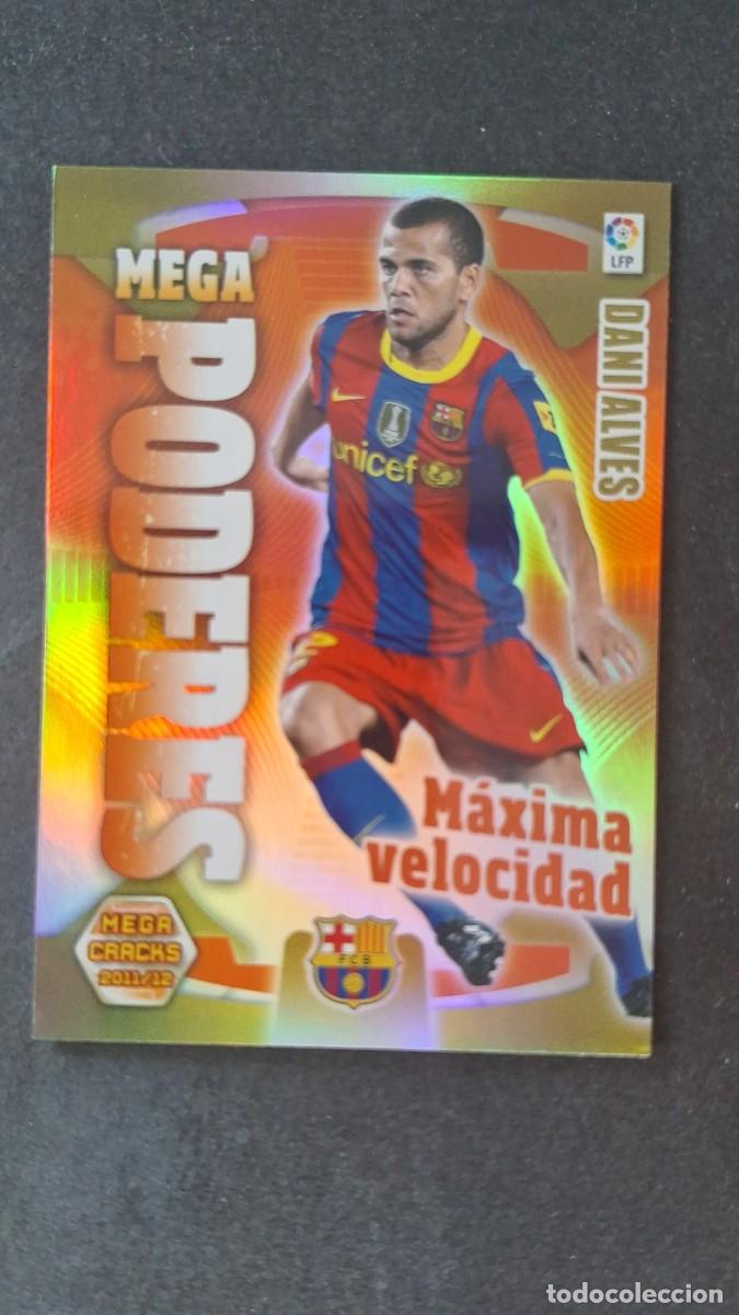 Cromos de Futebol: L2 DANI ALVES F. C. BARCELONA MEGA PODERES 376 PANINI MEGACRACKS 2011 2012 11 12