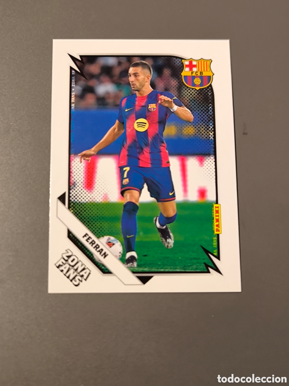 Figurine di Calcio: FERRAN 42 Zona Fans FC Barcelona Panini Club 2026