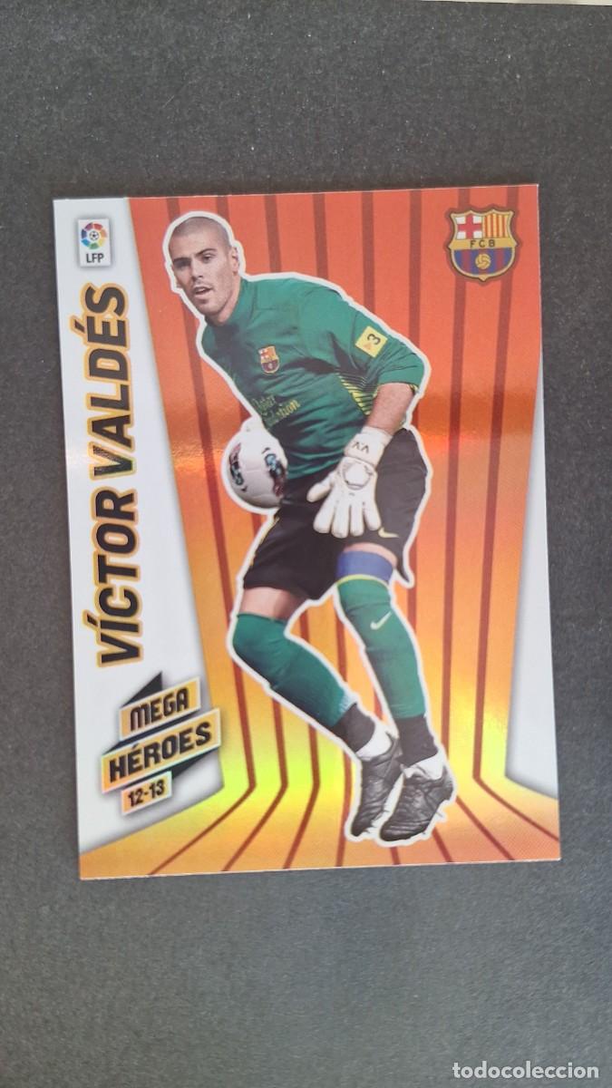 Cromos de f&uacute;tbol: L1 VICTOR VALDES F. C. BARCELONA MEGA HEROES 384 PANINI MEGACRACKS 2012 2013 12 13