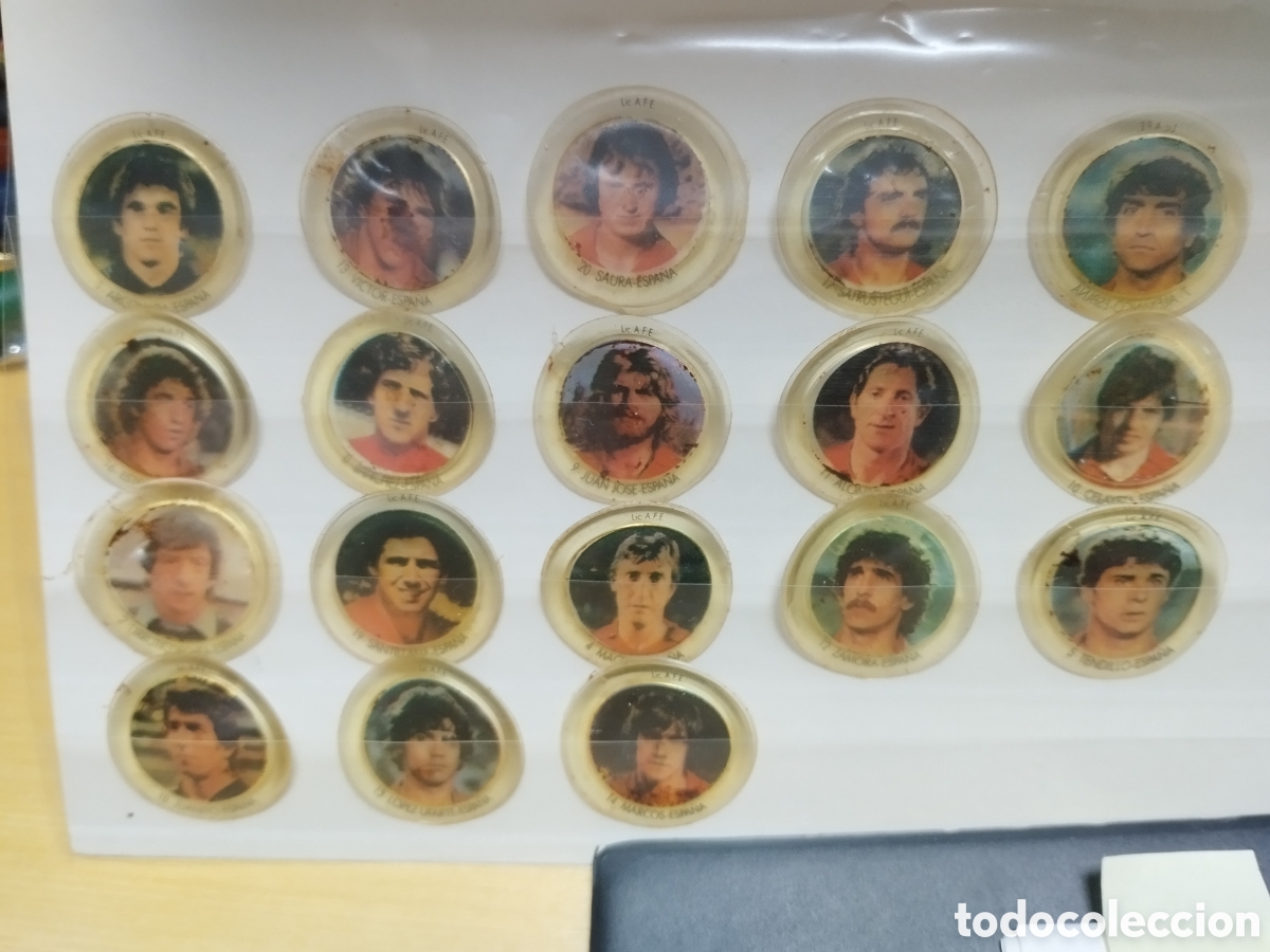 Cromos de f&uacute;tbol: SEV 18 CROMOS DE PLASTICO. MUNDIAL DE FUTBOL ESPA&Ntilde;A 82. VER FOTOS Y DESCRIPCI&Oacute;N COMPLETA