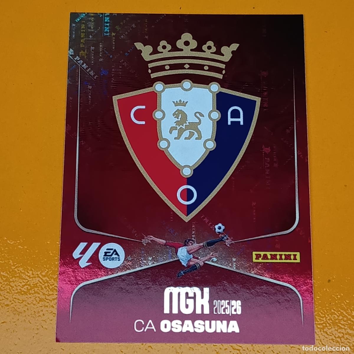 Cromos de f&uacute;tbol: 253 ESCUDO C. AT OSASUNA. MEGACRACKS 2025-26. PANINI