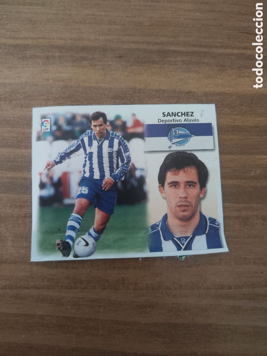 Football Stickers: Este 99 00 Alav&eacute;s S&aacute;nchez baja en ventanilla con marca leve boli en anverso