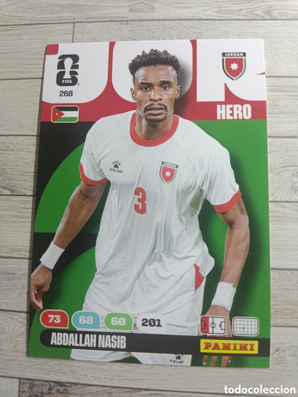Figurine di Calcio: 268 ABDALLAH NASIB JORDANIA HERO ADRENALYN XL MUNDIAL FIFA WORLD CUP 2026 PANINI