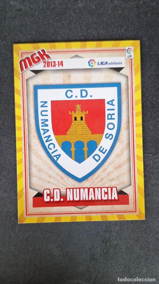 Cromos de f&uacute;tbol: L1 ESCUDO C. D. NUMANCIA LIGA ADELANTE SEGUNDA DIVISION 426 PANINI MEGACRACKS 2013 2014 13 14
