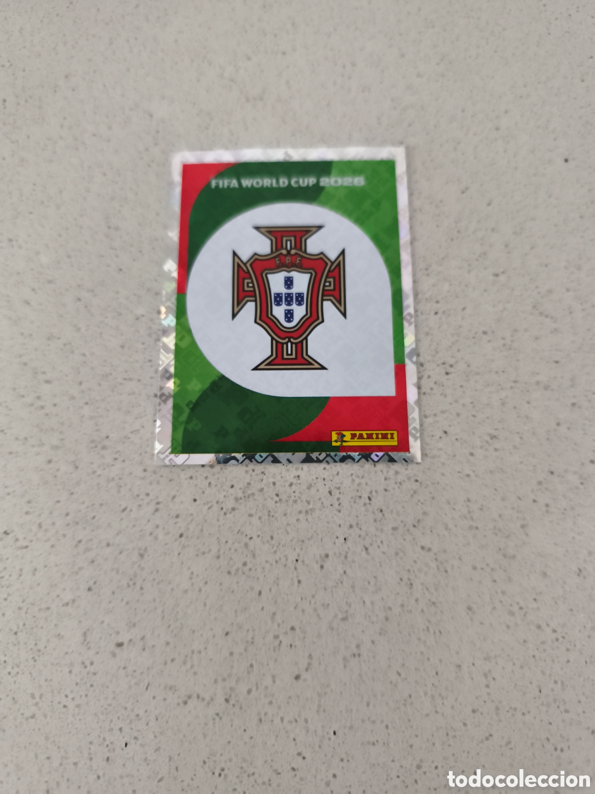 Cromos de f&uacute;tbol: CROMO N&Uacute;MERO 1 ESCUDO PORTUGAL. MUNDIAL 2026. PANINI.