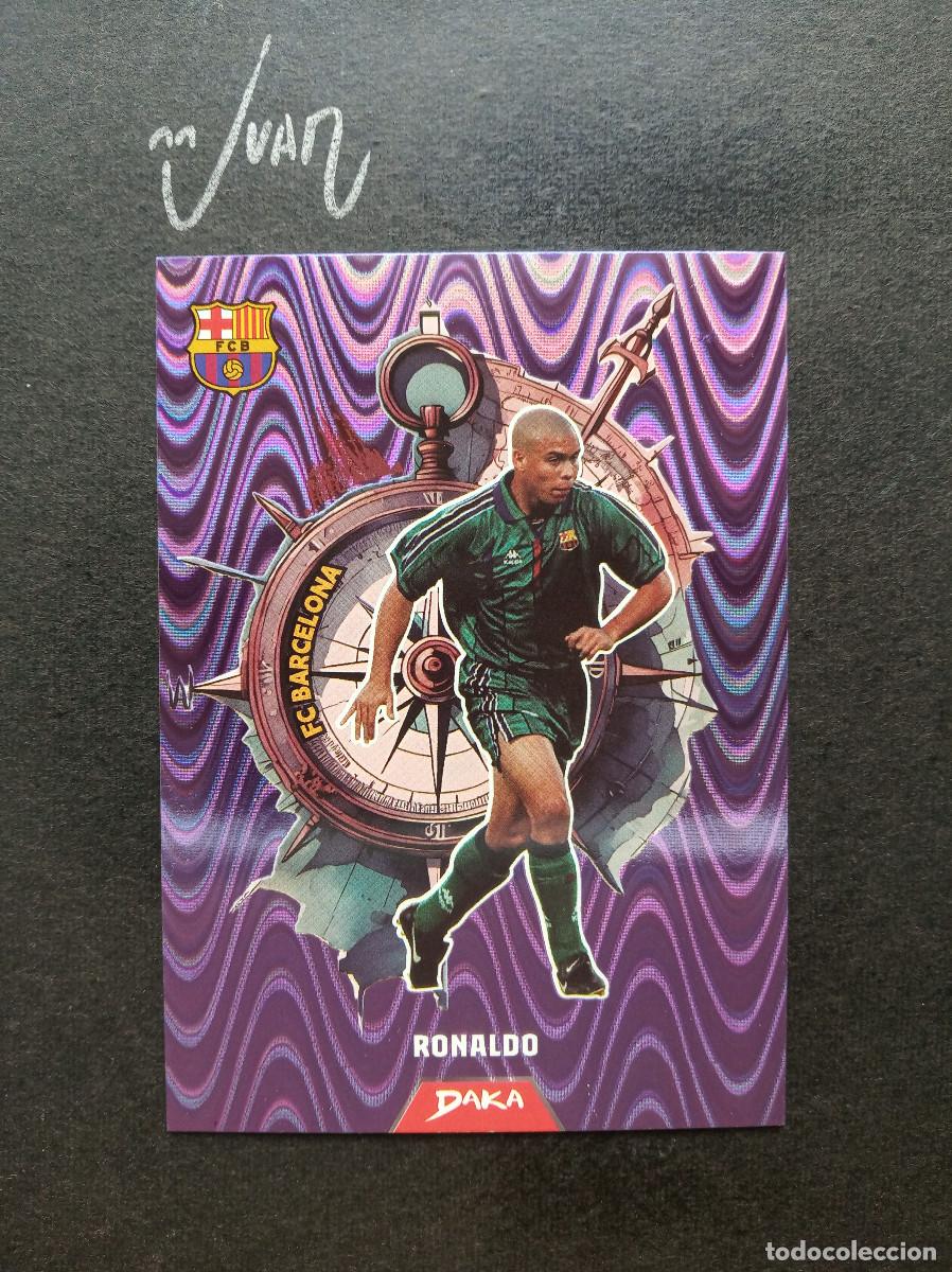 Figurine di Calcio: 1 COMPASS ASTRAY NUMERADA #/175 PURPLE WAVE RONALDO BARCELONA ⚽ DAKA &reg; TOP AUDIENCE 2025 2026 25 26