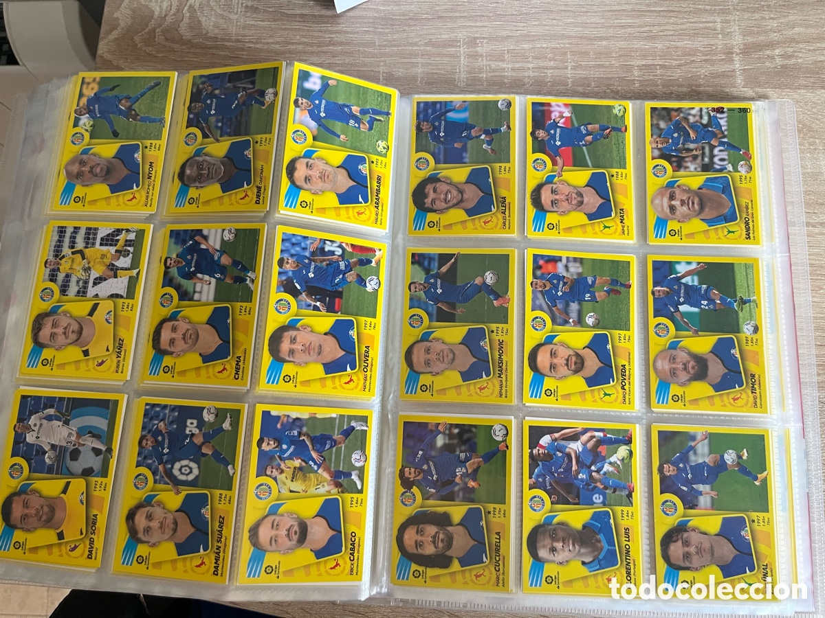 Cromos de f&uacute;tbol: GETAFE LIGA ESTE EDICIONES ESTE 2021 2022 21 22 SET COMPLETO INCLUYE ESCUDO Y ENTRENADOR