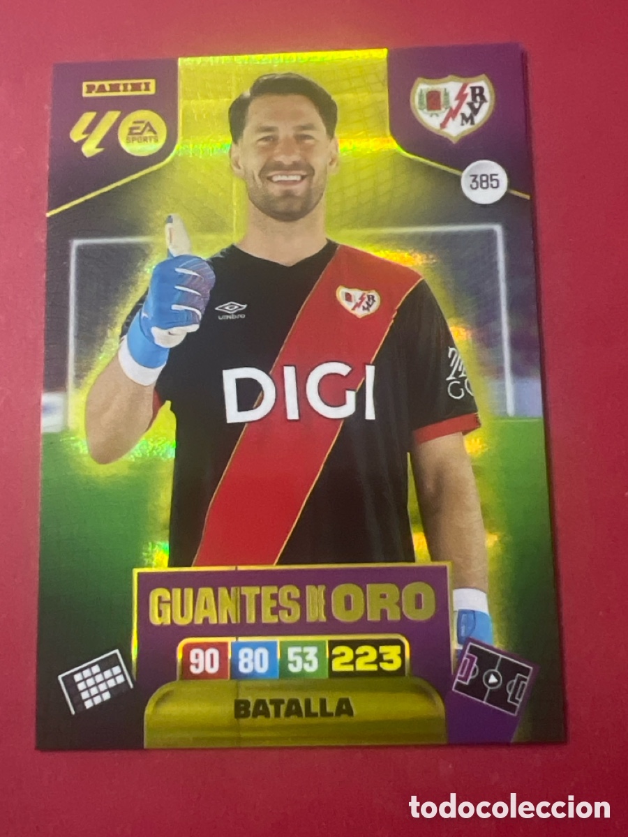 Cromos de f&uacute;tbol: C9190. Batalla guantes de oro n&uacute;mero 385 del Rayo Vallecano cromo adrenalyn XL 25-26 2025-2026
