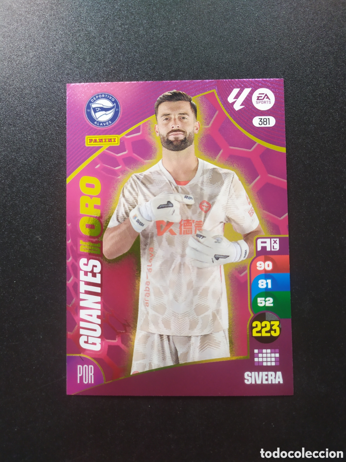 Cromos de f&uacute;tbol: Adrenalyn 2024 2025 24 25 panini Sivera guantes oro n&deg; 381 Alaves