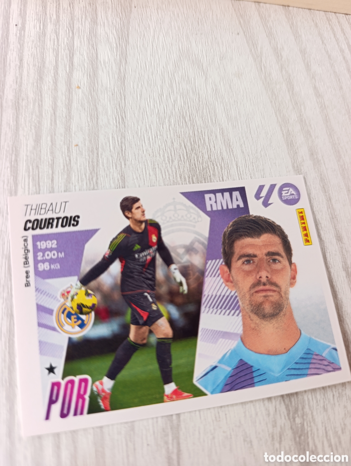 Football Stickers: Courtois 3 Liga este 4 edici&oacute;n Real Madrid 2025/2026