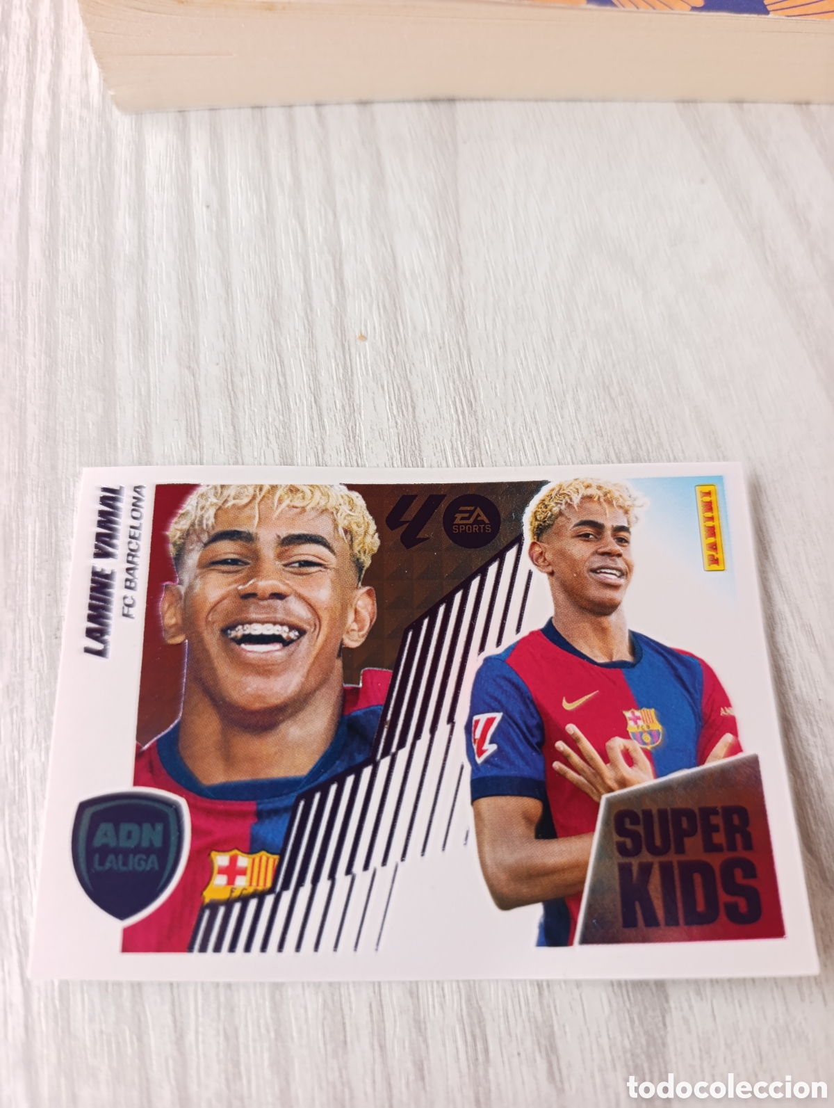 Football Stickers: Lamine Yamal 14 Superkids Liga este 2025/2026