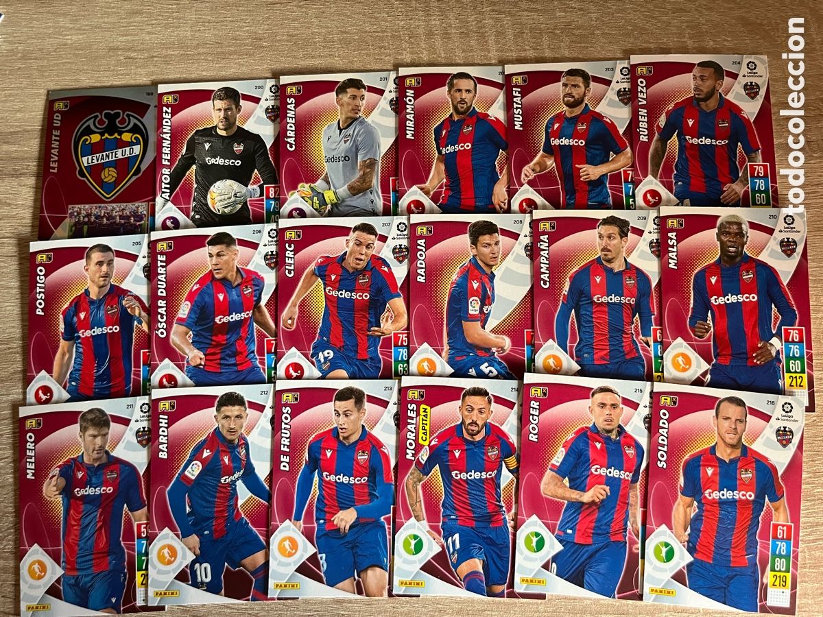 Figurine di Calcio: LEVANTE CF ADRENALYN 2021 2022 21 22 LOTE EQUIPO TEAM B&Aacute;SICO COMPLETO