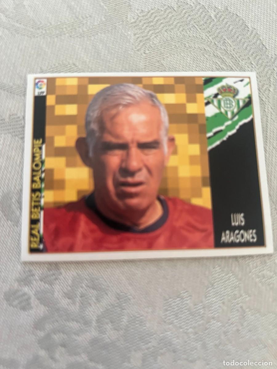 Cromos de f&uacute;tbol: LUIS ARAG&Oacute;NES COLOCA ENTRENADOR BETIS SIN PEGAR EDICIONES ESTE 97 98 1997 1998