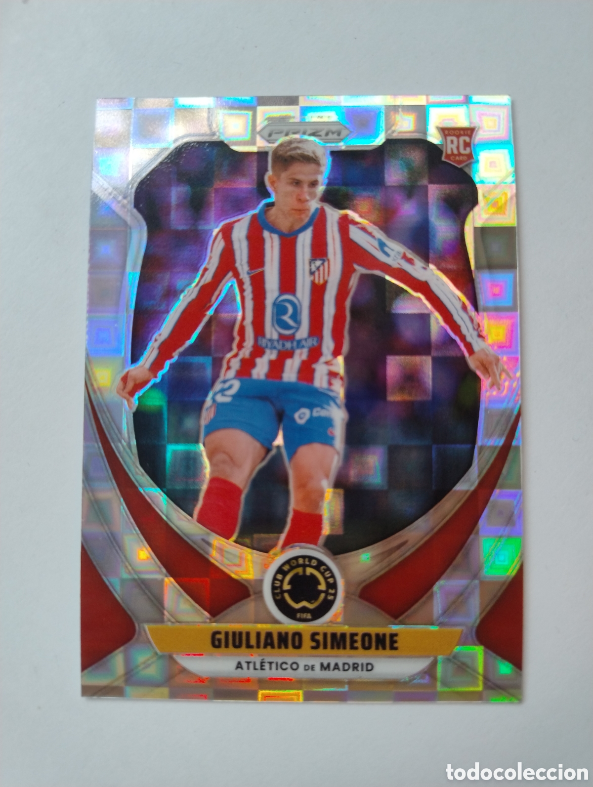 Fu&szlig;ball-Sticker: 22 - Giuliano Simeone - Atl&eacute;tico de Madrid - Panini World Cup 2025 Paralela