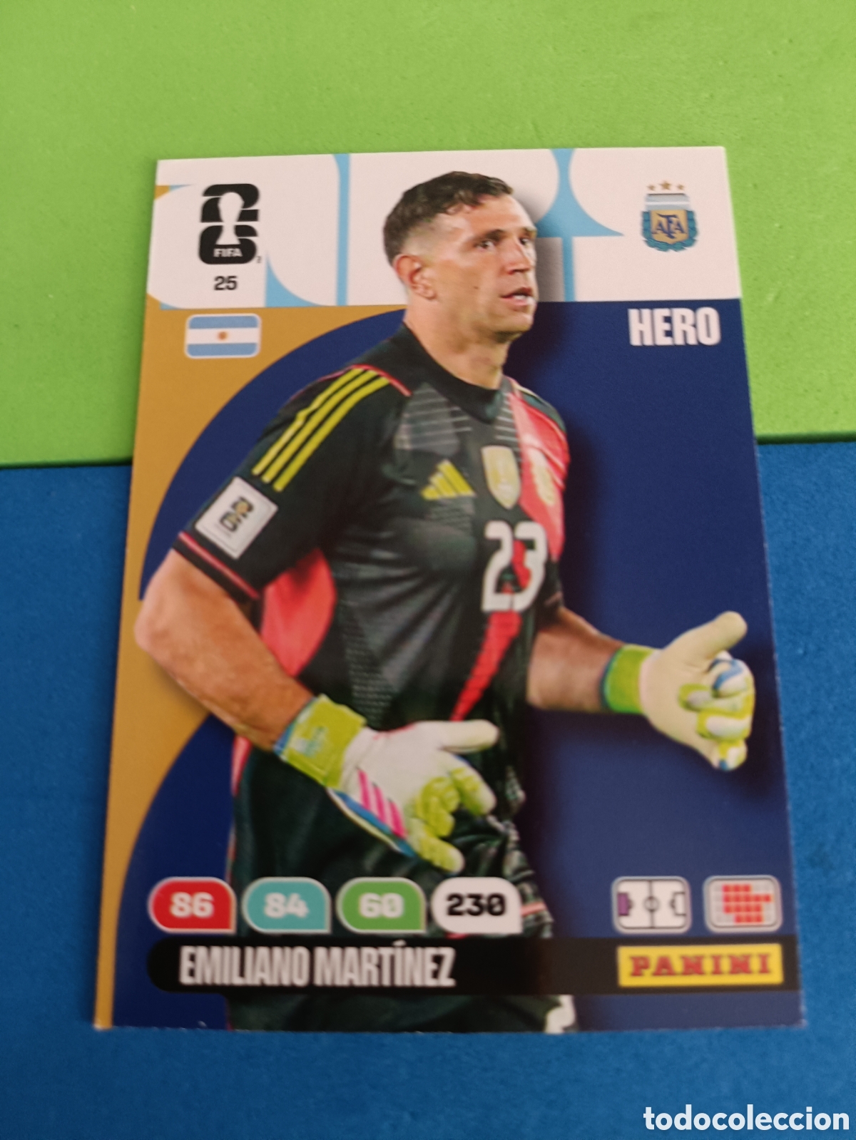 Cromos de f&uacute;tbol: Adrenalyn XL Fifa World cup 2026 mundial - 25 Emiliano Mart&iacute;nez Dibu