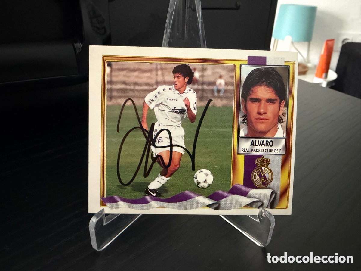 Football Stickers: Cromo temporada 95-96 Real Madrid CF &Aacute;lvaro coloca Rookie nunca pegado aut&oacute;grafo on card con pruebas