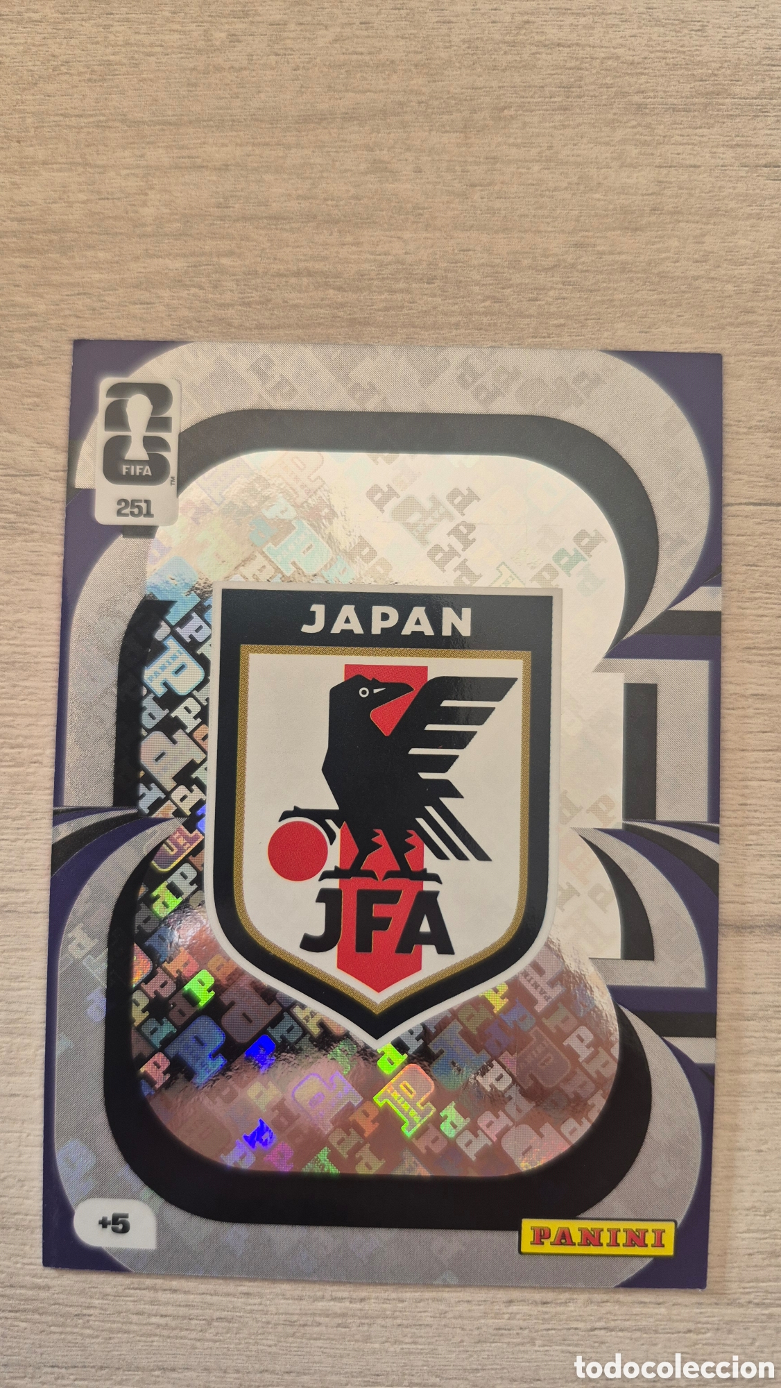 Cromos de f&uacute;tbol: N&deg;251 Escudo Jap&oacute;n Adrenalyn FIFA World Cup 26