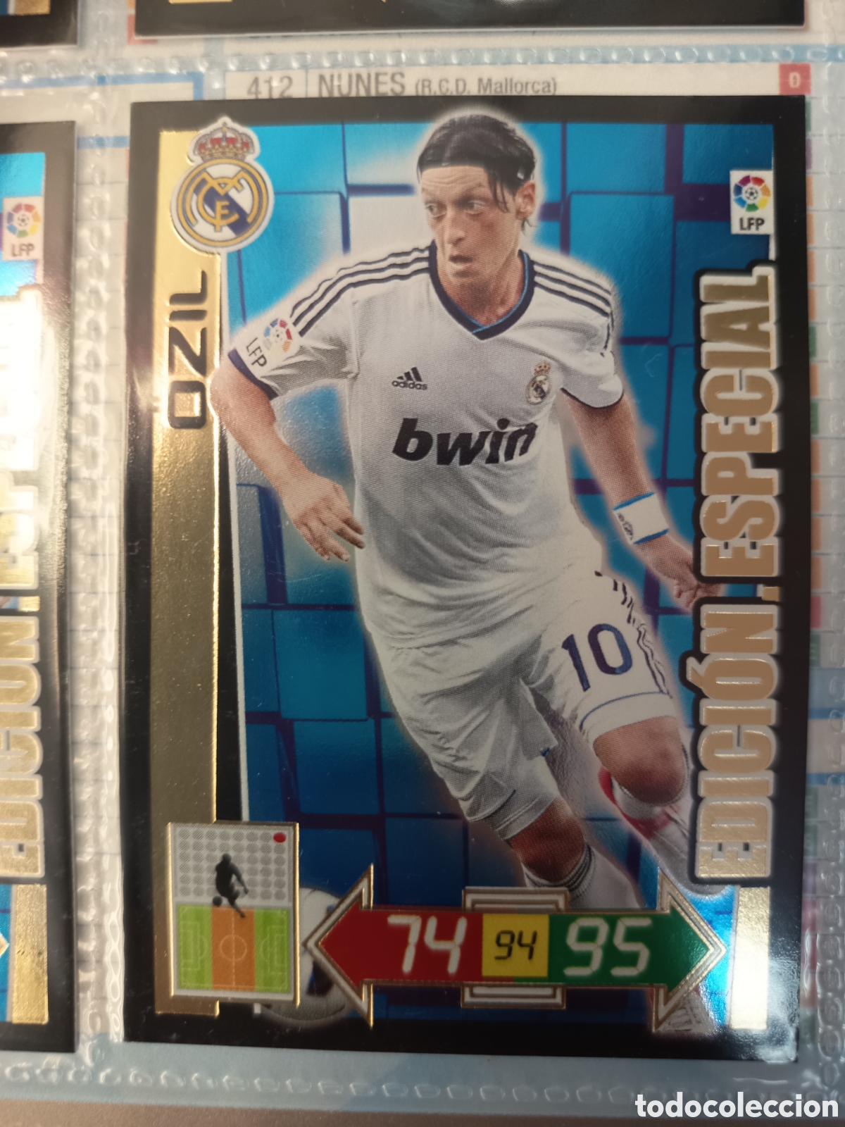 Cromos de f&uacute;tbol: EDICION ESPECIAL OZIL ADRENALYN XL LIGA 2012 2013 12-13