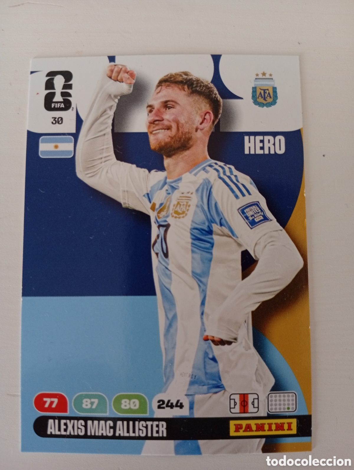 Cromos de f&uacute;tbol: ADRENALYN XL FIFA WORLD CUP 2026 CARD HERO MAC ALLISTER ARGENTINA # 30 PANINI