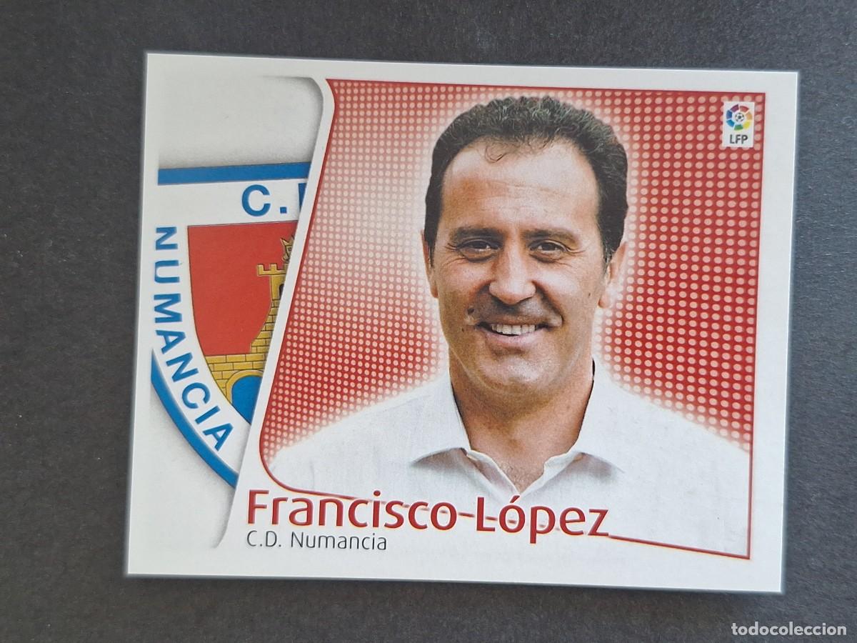 Fu&szlig;ball-Sticker: L4 FRANCISCO LOPEZ ENTRENADOR C. D. NUMANCIA LIGA ESTE 2004 2005 04 05 NUNCA PEGADO SIN PEGAR