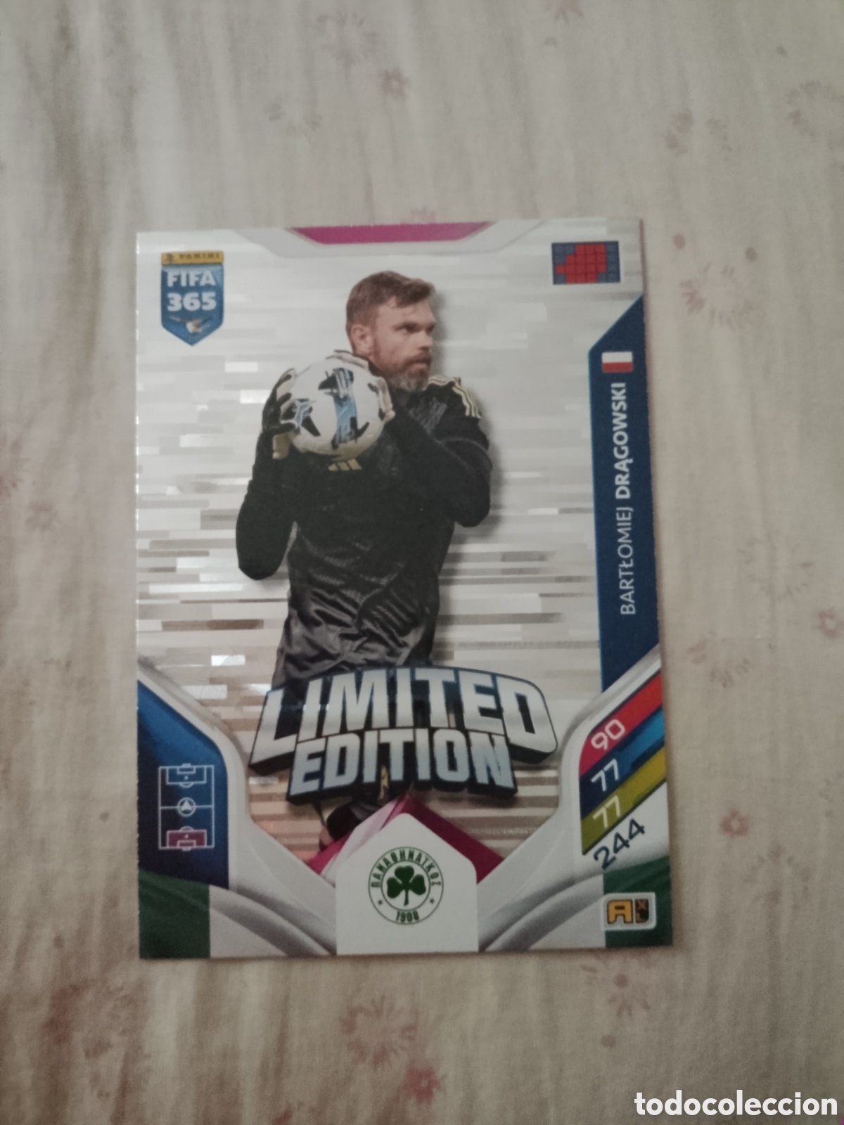 Cartes &agrave; collectionner de Football: DRAGOWSKI PANATHINAIKOS EDICI&Oacute;N LIMITADA XXL CROMO FUTBOL PANINI ADRENALYN 25-26 FIFA 365 2025-2026