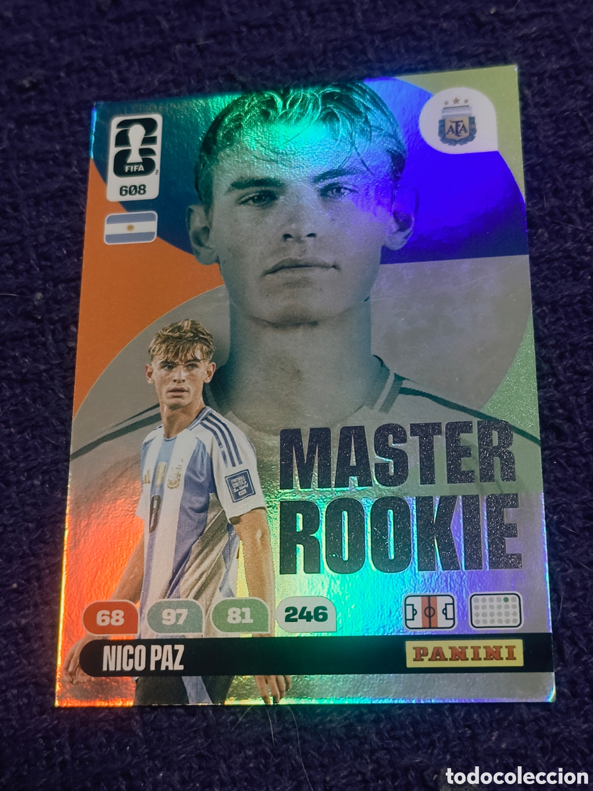 Figurine di Calcio: Carta Nico Paz 608 - MASTER ROOKIE - Panini FIFA 365 Mundial 2026